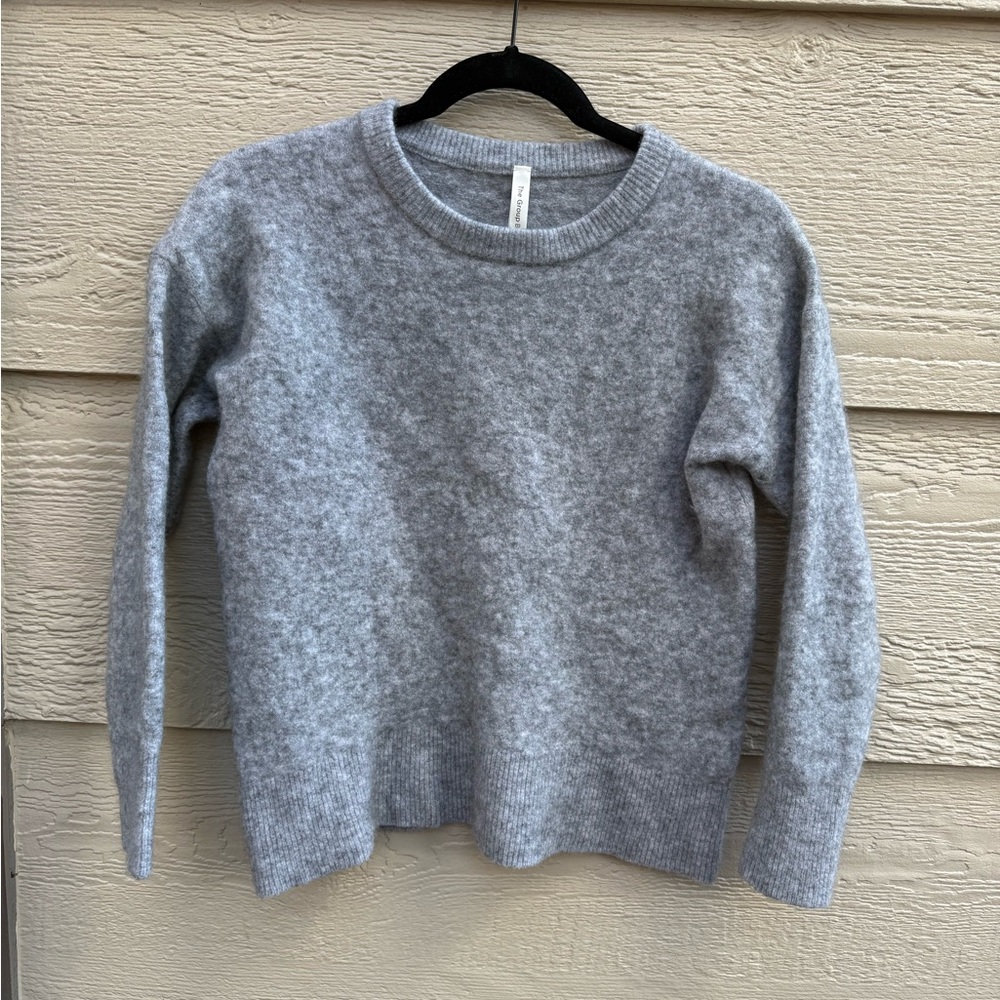 Aritzia sweater